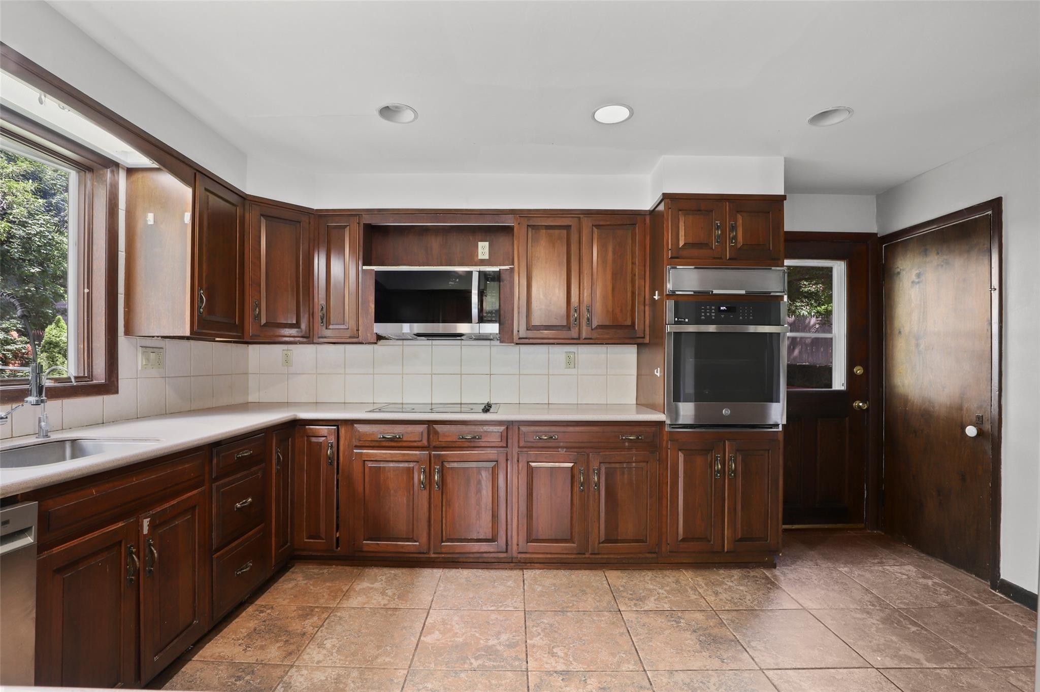 53 James Street, West Harrison, New York image 14
