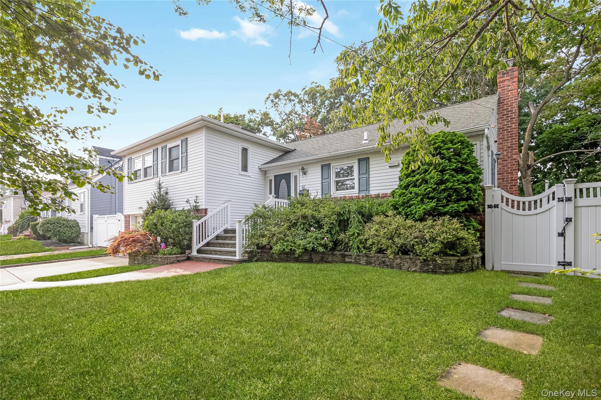 42 Richard Place