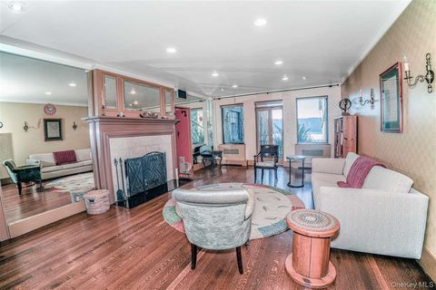 Homes For Sale - 2501 Palisade Avenue #G1<br/> Bronx, NY 10463