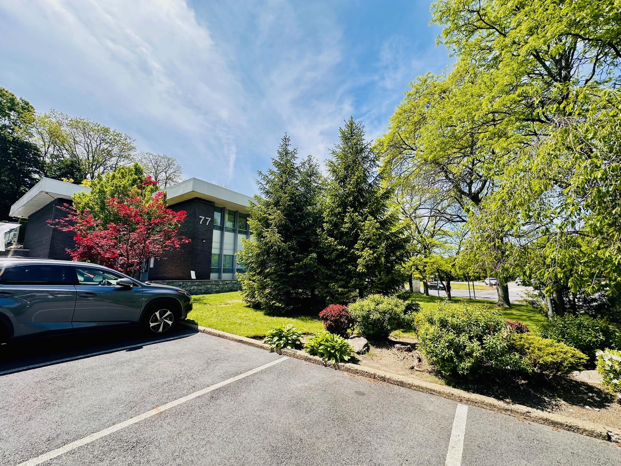 77 Tarrytown Road 1SE