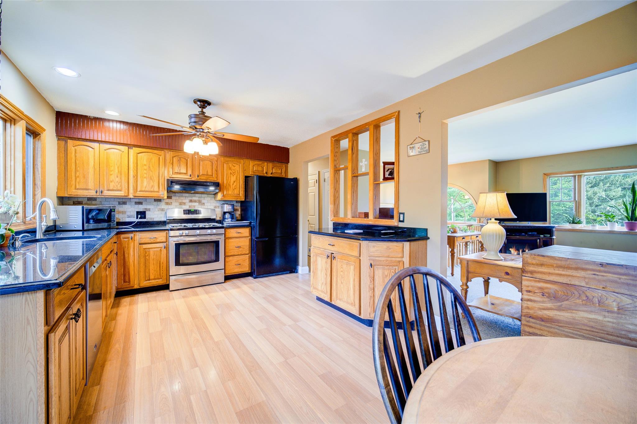 56 Branchville Road, Valley Cottage, New York image 7