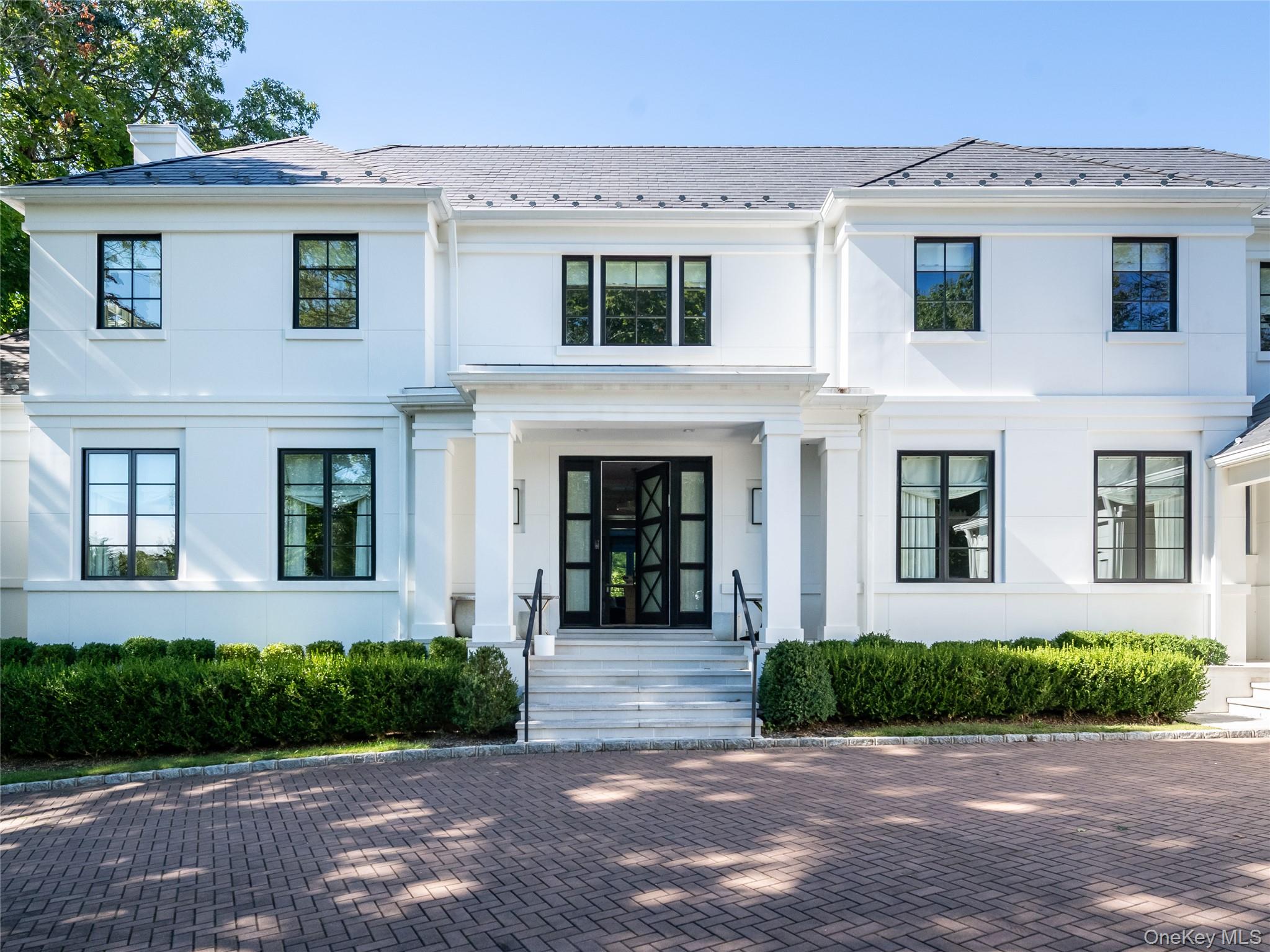 16 Ridge Drive E