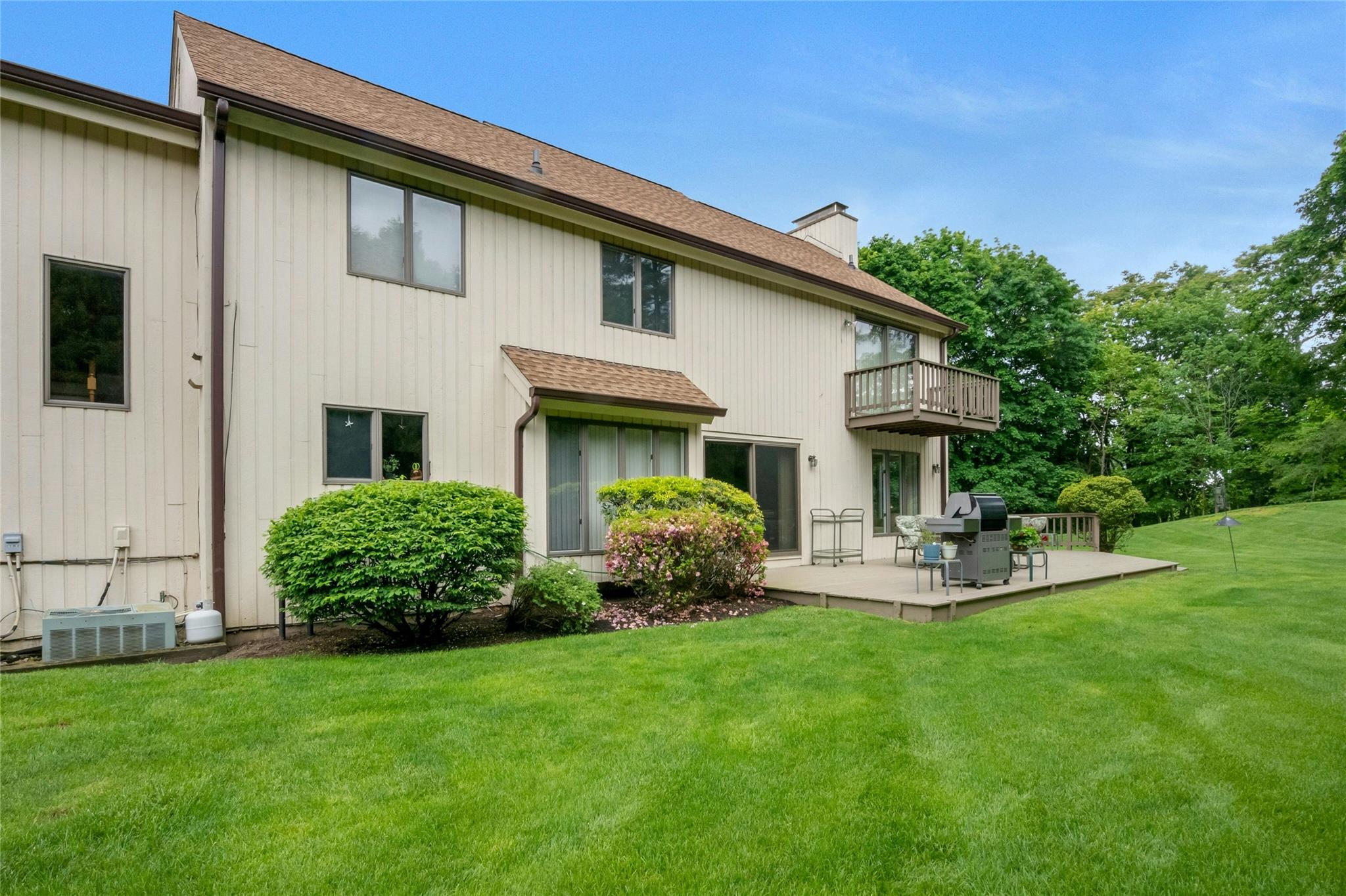 19 Trapping Way, Pleasantville, New York image 6