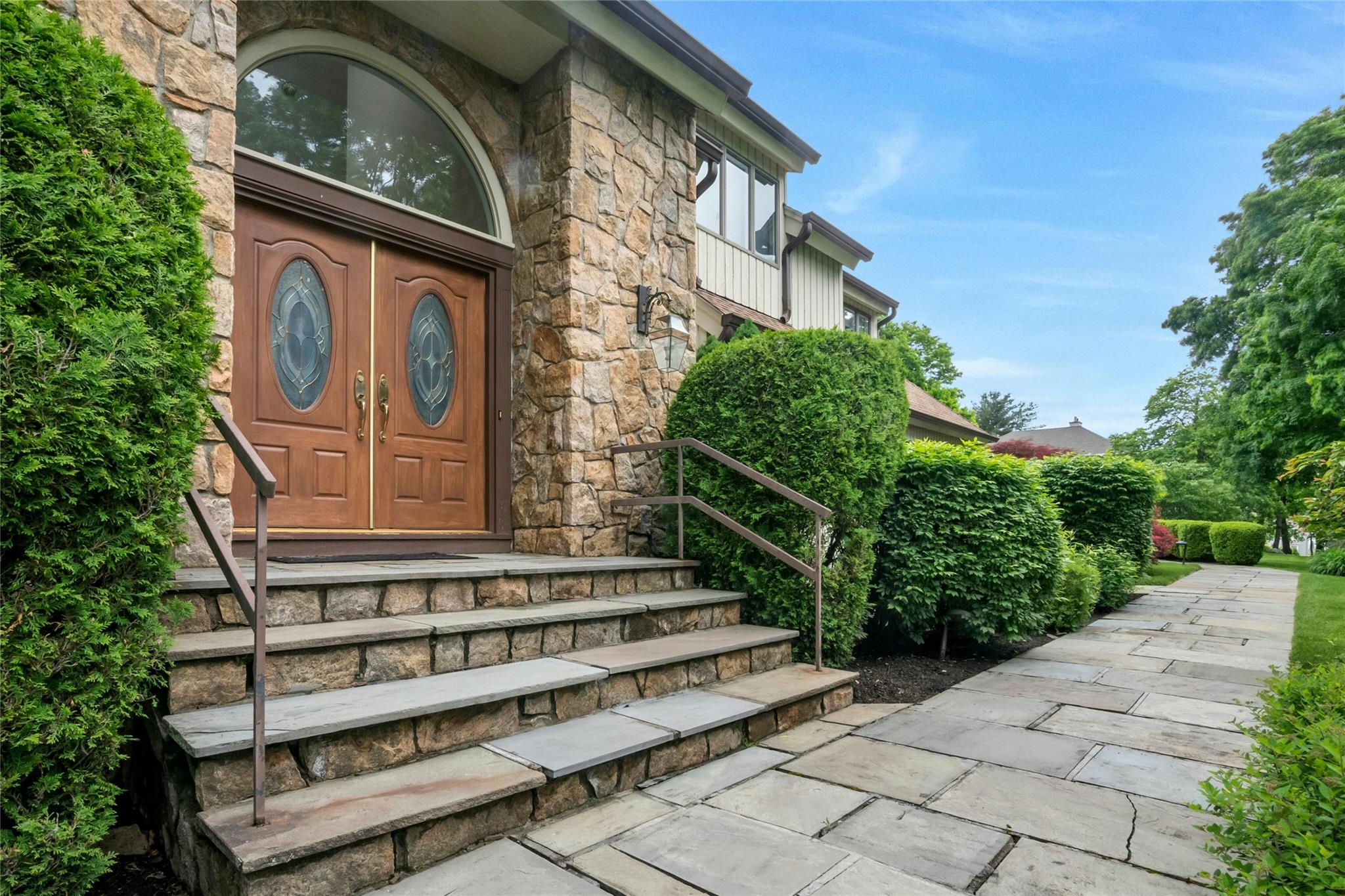 19 Trapping Way, Pleasantville, New York image 3