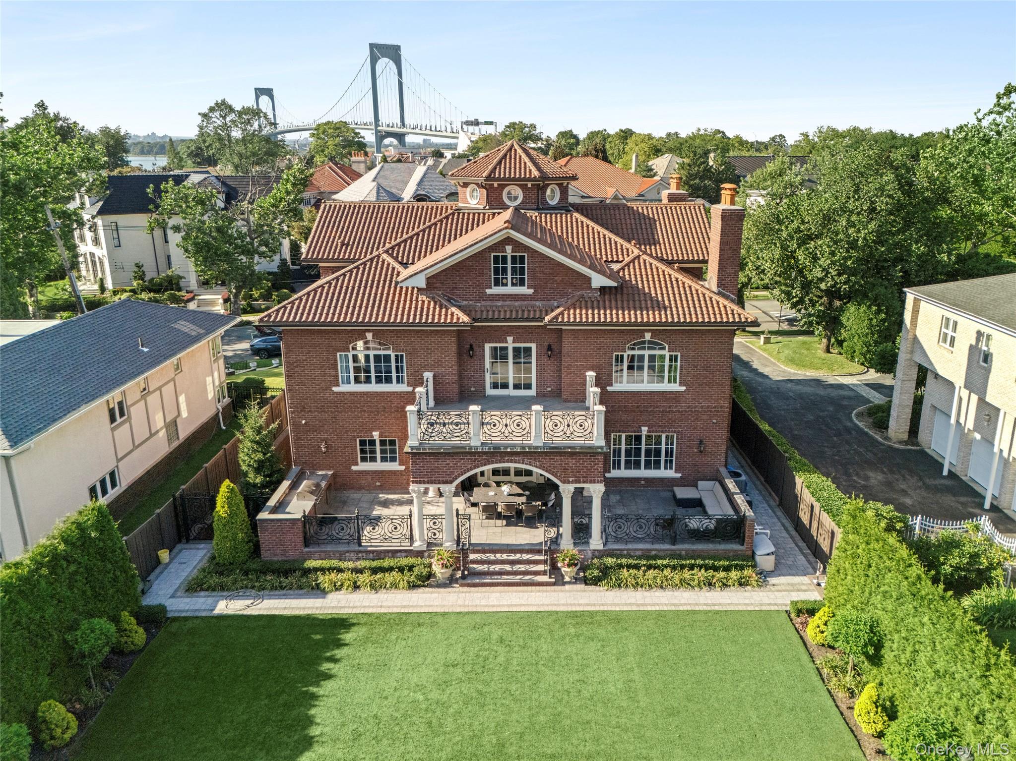 18 Boulevard - Photo 3