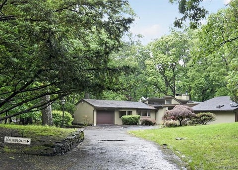 Homes For Sale - 200 Judson Avenue<br/> Westchester County, Dobbs Ferry, NY 10522