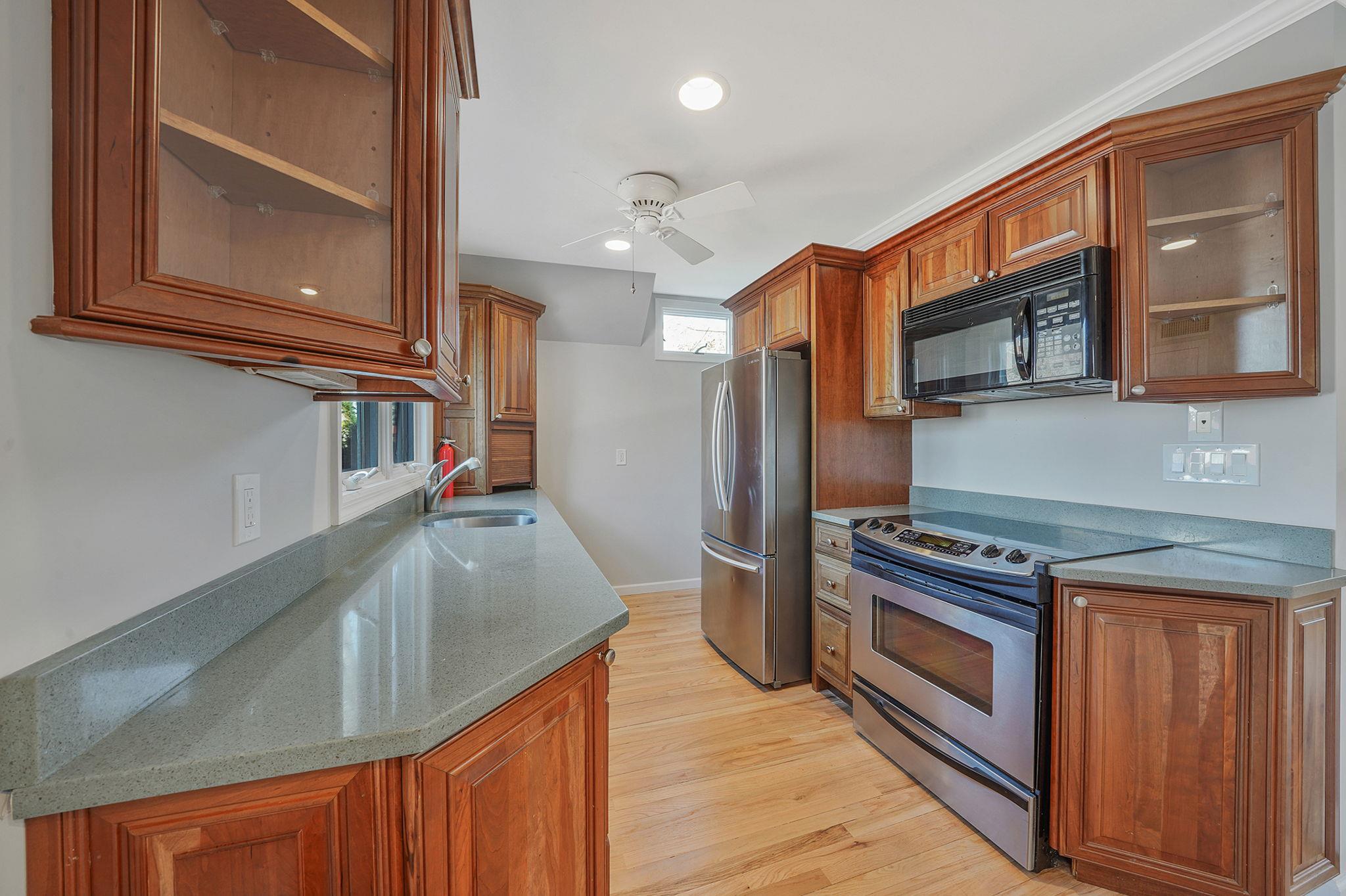 21 Turnip Hill, Huntington, New York image 14