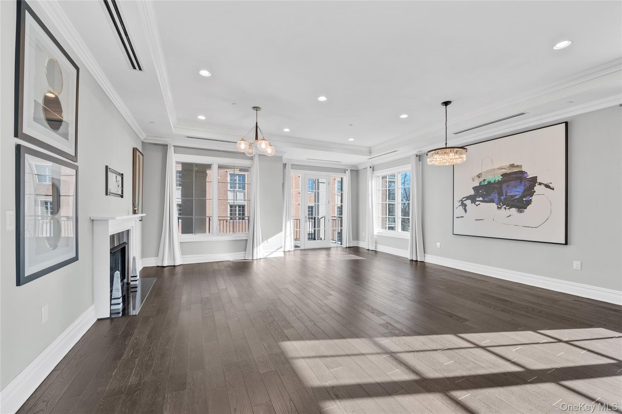 5000 Royal Court 5114