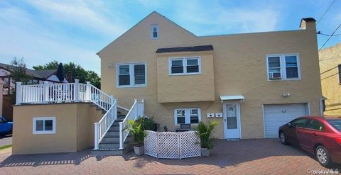 Photo of 147 Mitchell Avenue #FLOOR 1, Long Beach, NY 11561 (MLS # 989244)