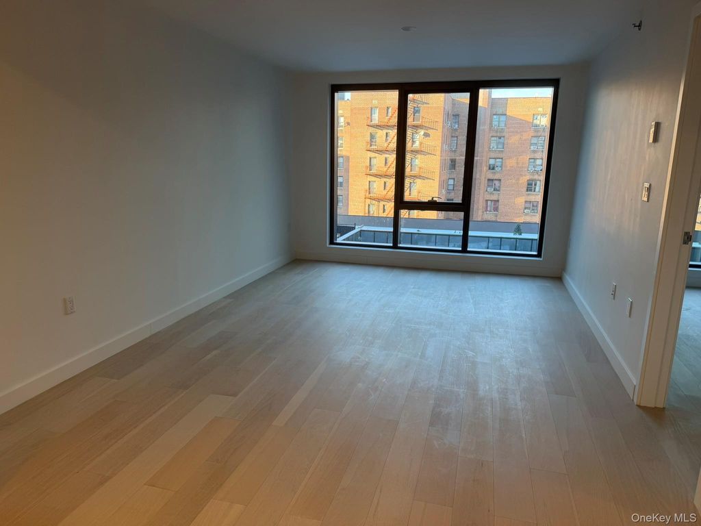 Photo of 14449 Northern Boulevard #416, Flushing, NY 11354 (MLS # 958913)