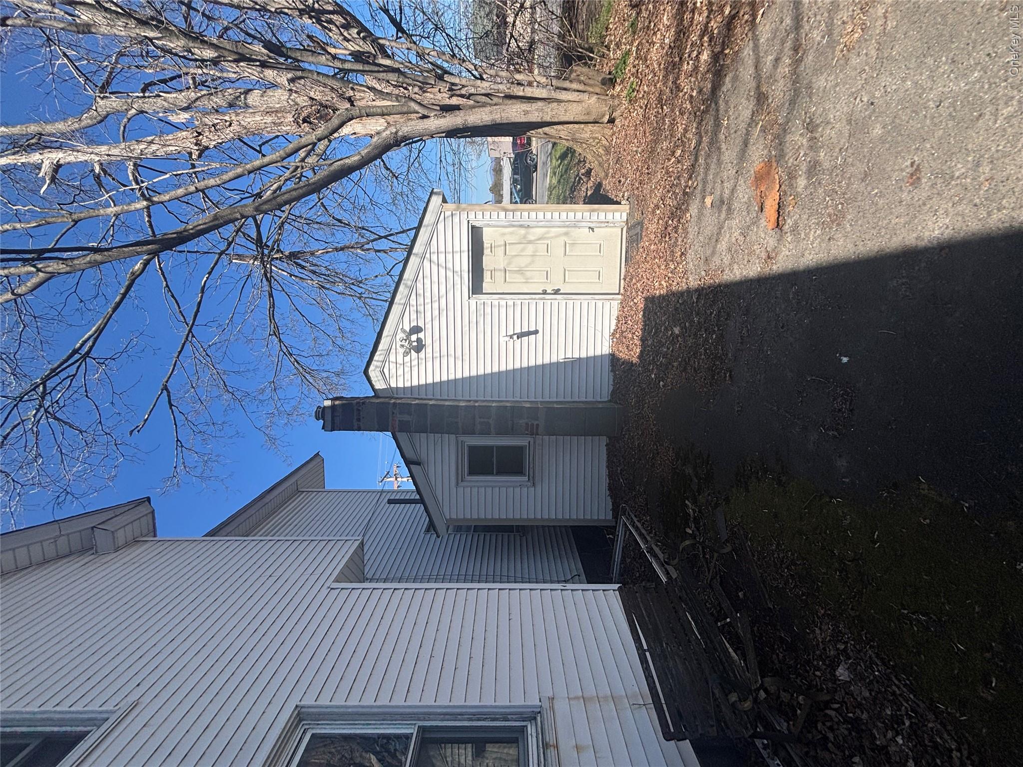 460 Albany