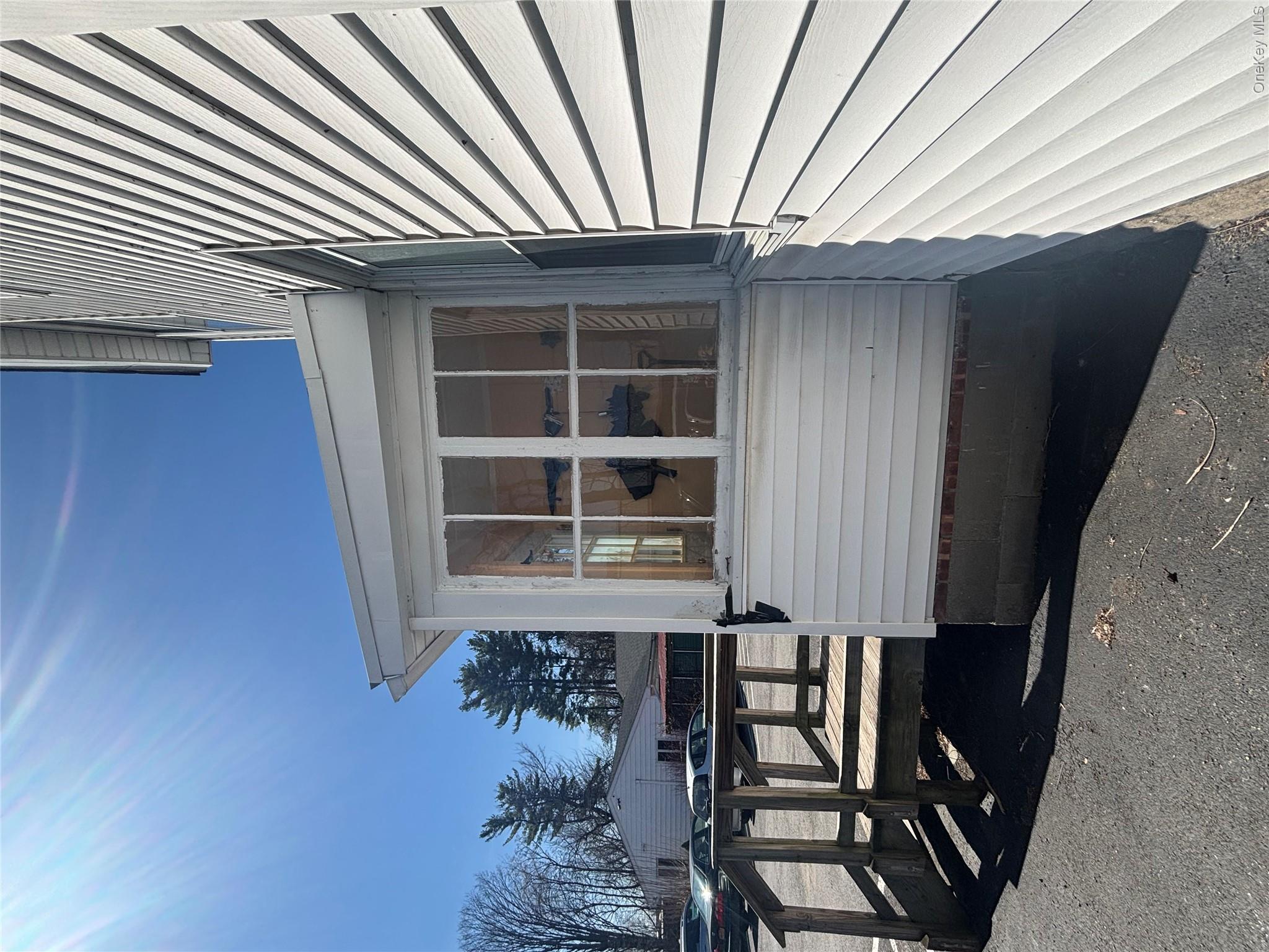 460 Albany