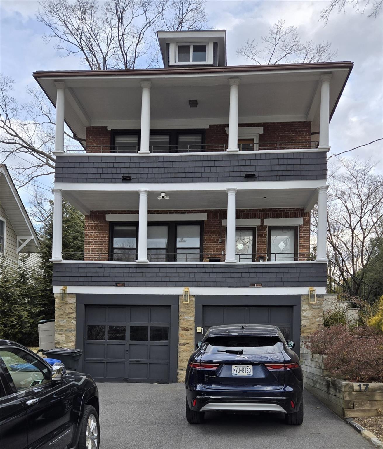 Grand Boulevard, Scarsdale, New York - 3 Bedrooms  
2 Bathrooms - 