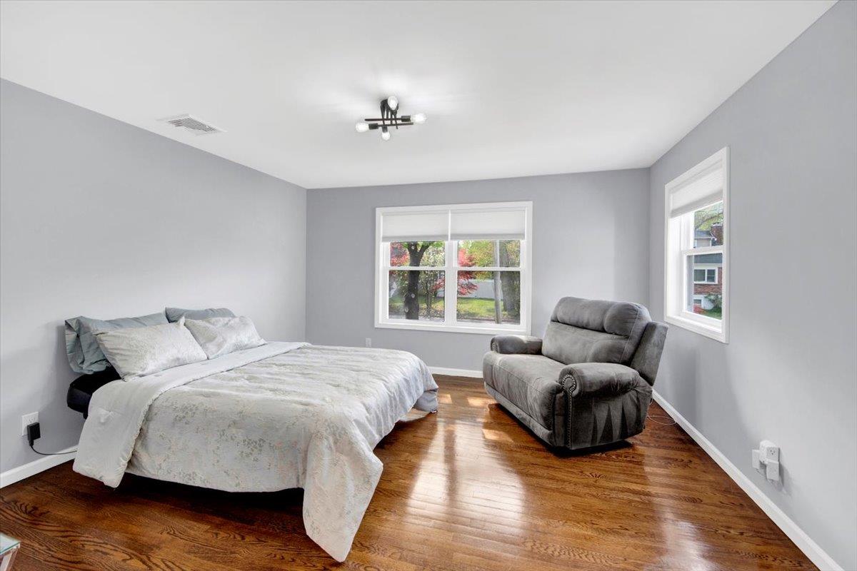 176 Edgepark Road, White Plains, New York image 13