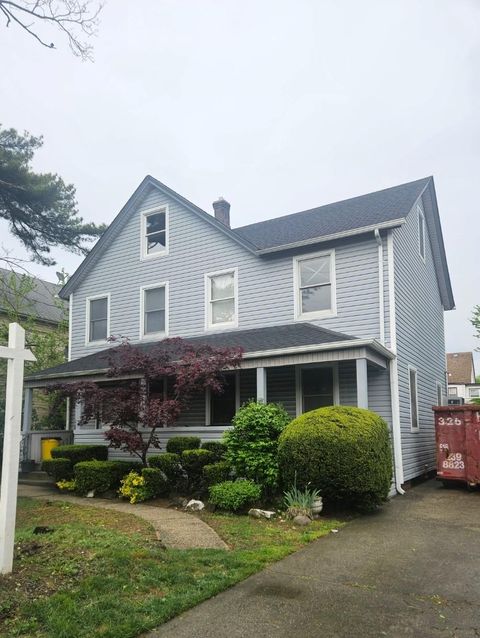 246 John Street Lawrence NY 11559