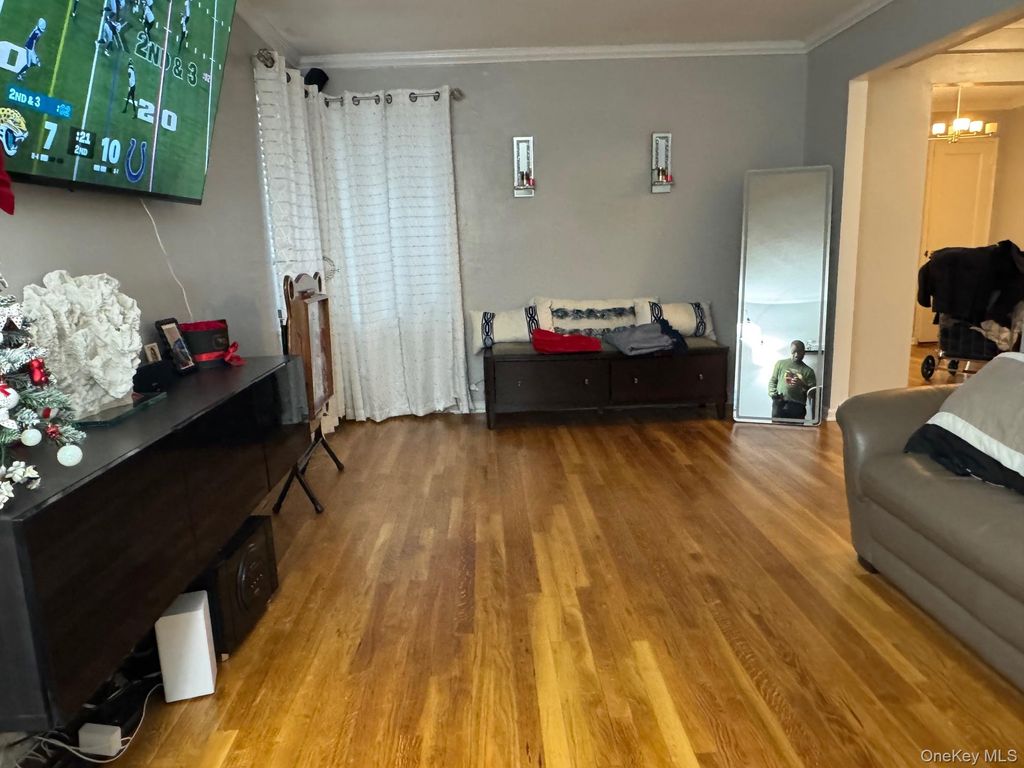 Photo of 2 fisher Drive #102, Mount Vernon, NY 10552 (MLS # 947229)