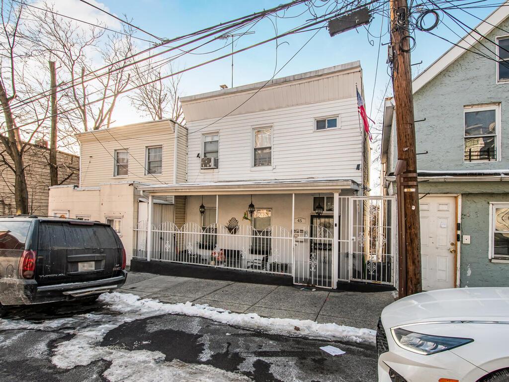 Jackson Street, Yonkers, New York - 3 Bedrooms  
2 Bathrooms - 