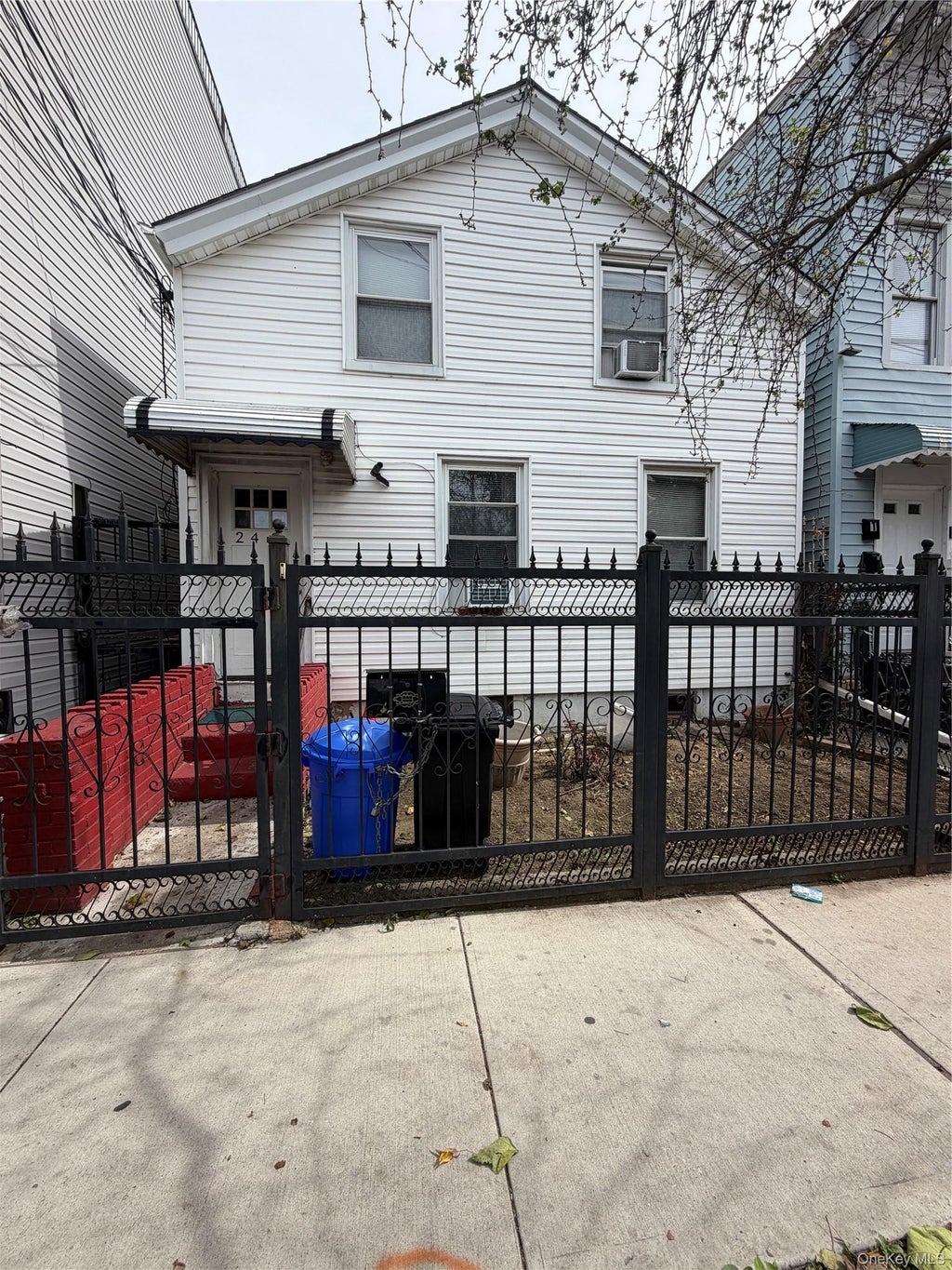 Photo of 243 Schenck Avenue, Brooklyn, NY 11207 (MLS # 1055375)