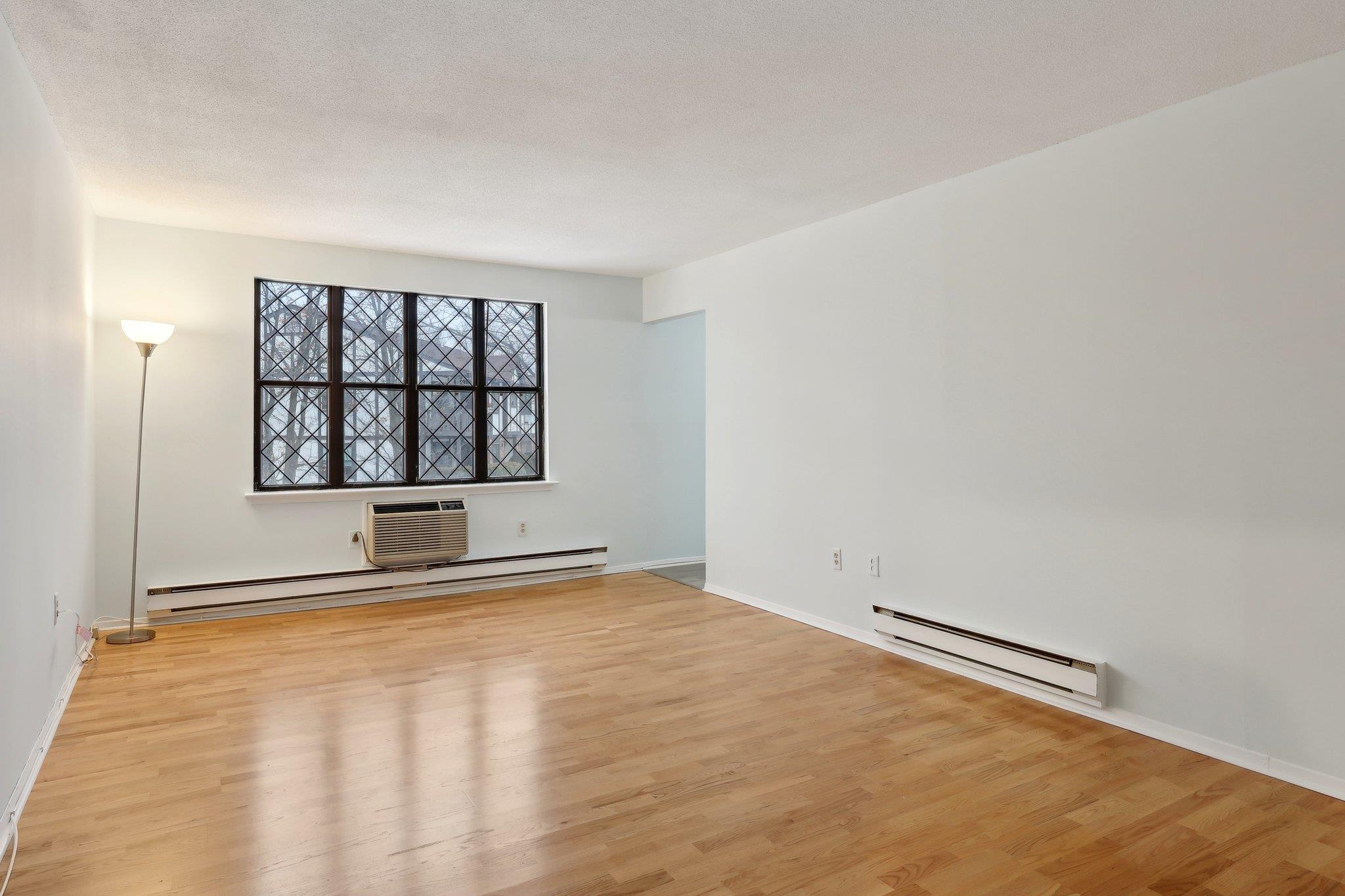 702 Sierra Vista Lane, Valley Cottage, New York image 6