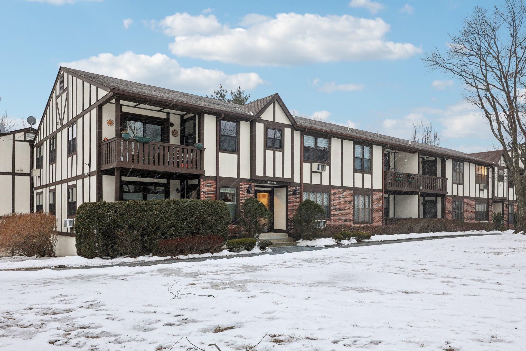 702 Sierra Vista Lane, Valley Cottage, New York image 15