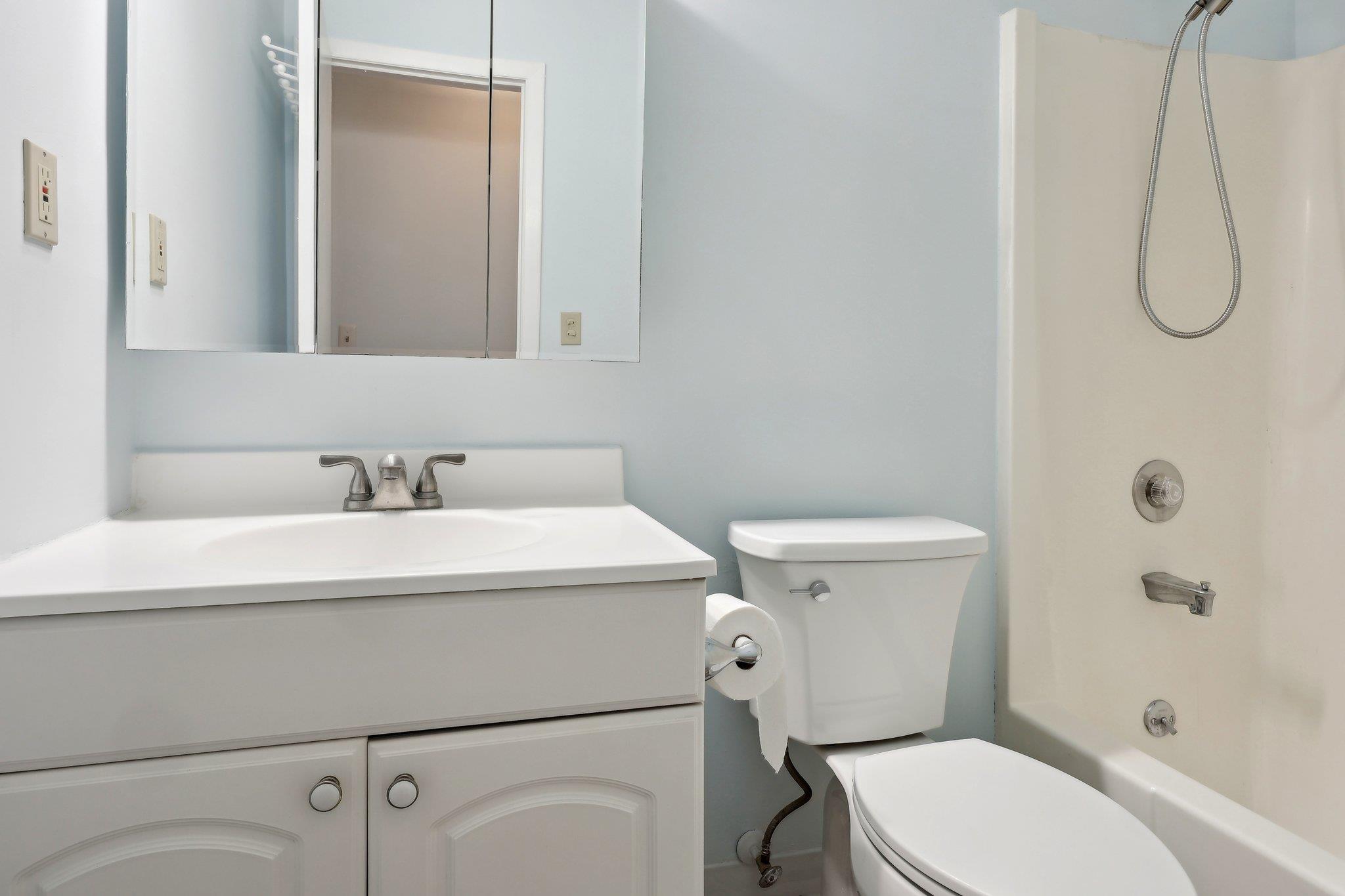 702 Sierra Vista Lane, Valley Cottage, New York image 12