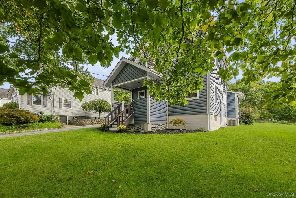 Photo of 30 Glenmere Avenue, Florida, NY 10921 (MLS # 1050085)