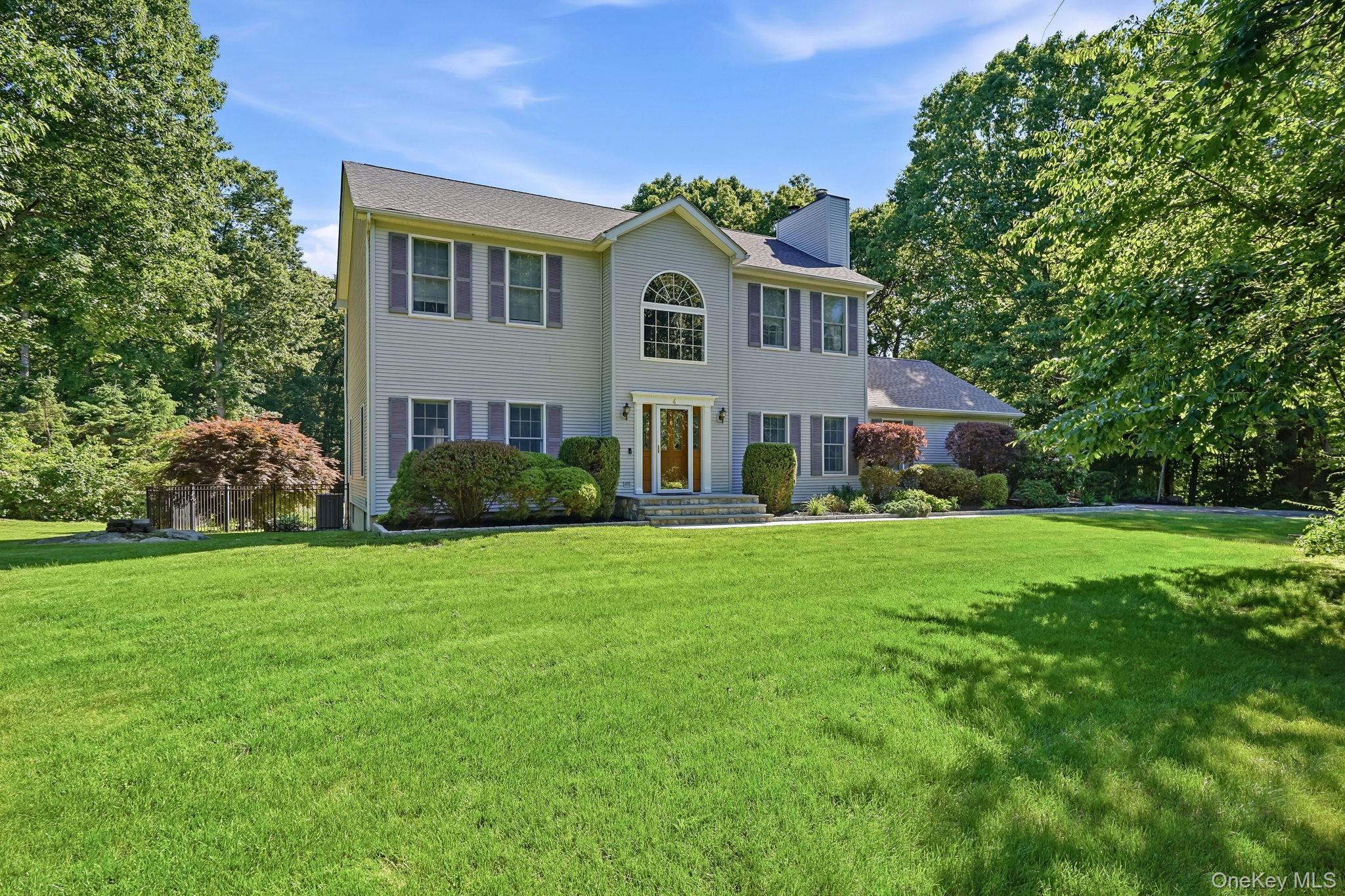 4 Briar Ridge Lane
