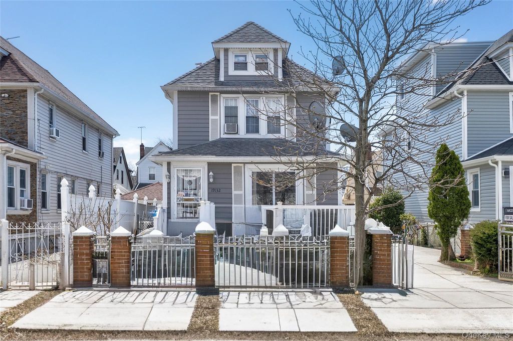 Photo of 19132 113th Avenue, Saint Albans, NY 11412 (MLS # 978532)