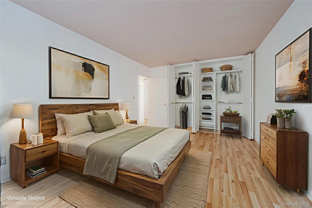 Photo of 52-30 39th Ave #3V, Woodside, NY 11104 (MLS # 928417)