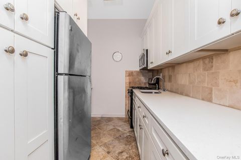 365 Bronx River Road LH Yonkers NY 10704