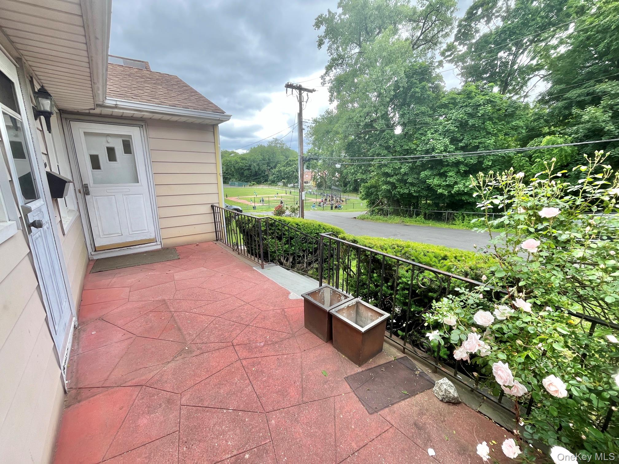 9 Ferndale Place