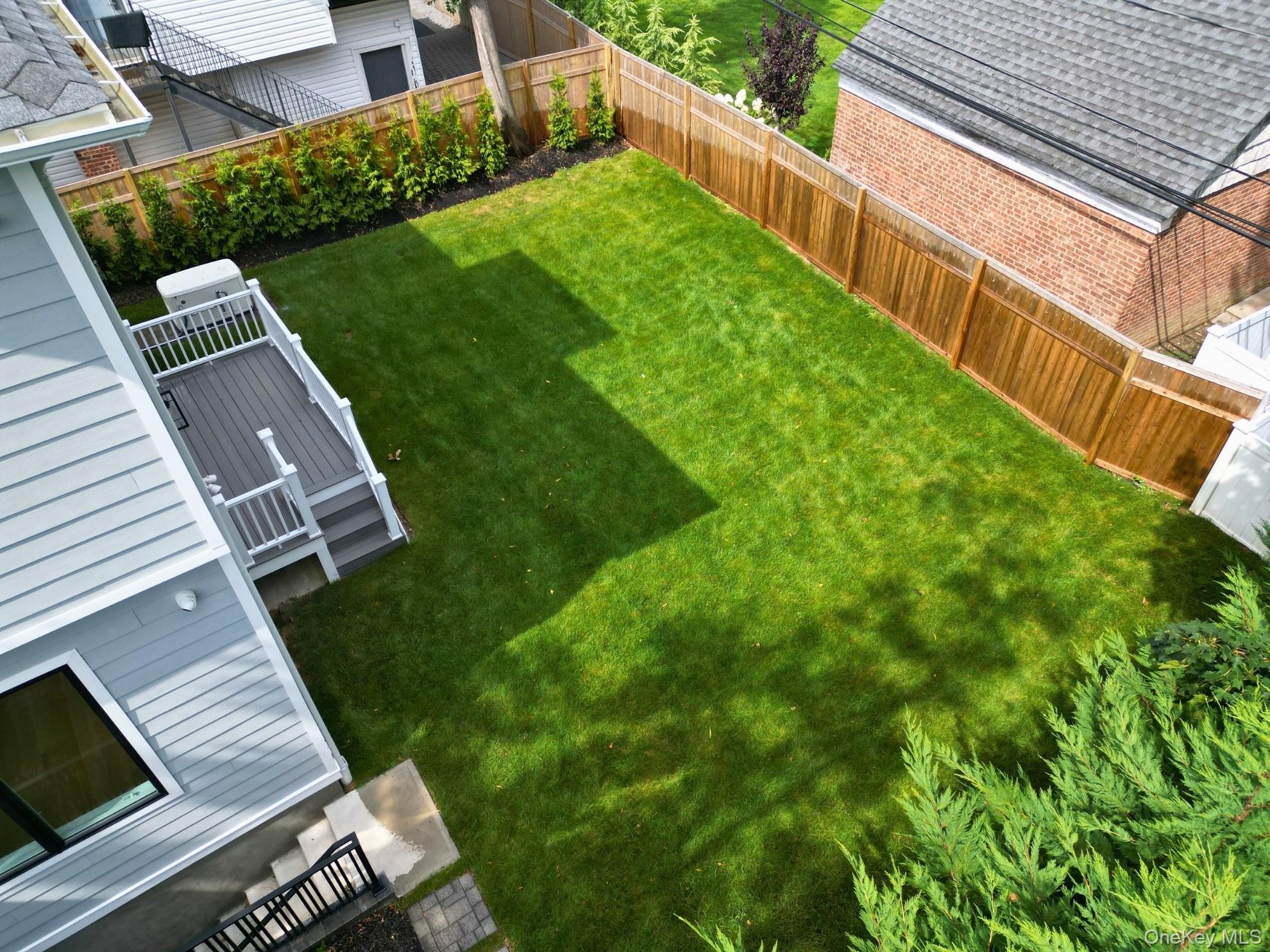 Lawrence, New York 11559, United States, 8 Bedrooms Bedrooms, ,7 BathroomsBathrooms,Residential,Active,192392