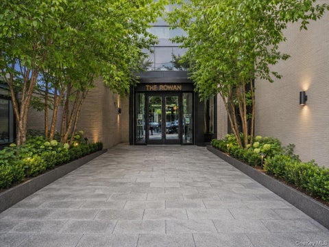 Condo For Sale - 2121 31st Street #2C<br/> Astoria, NY 11105