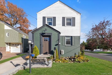 13 Gotham Street Valley Stream NY 11581