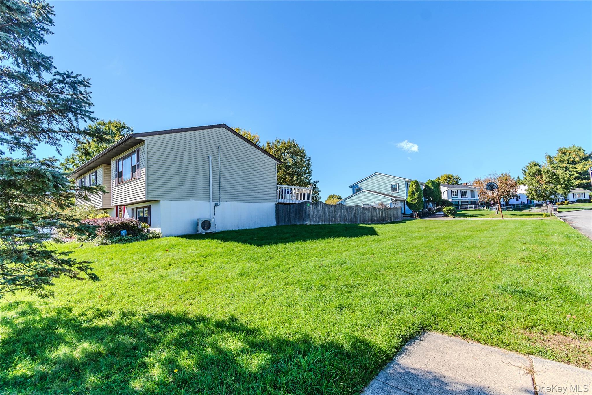 12 Winchester Way