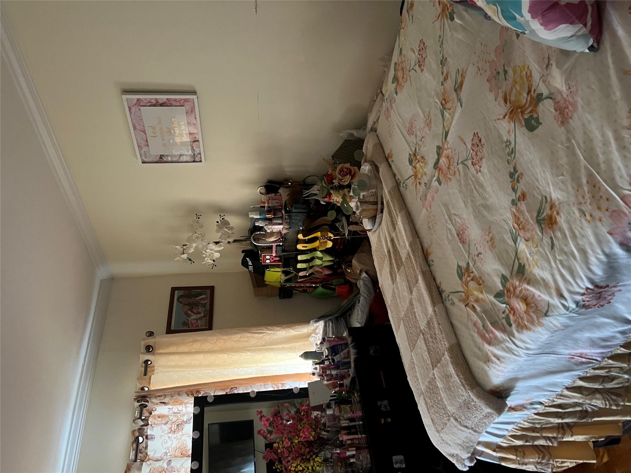 4026 Paulding Avenue