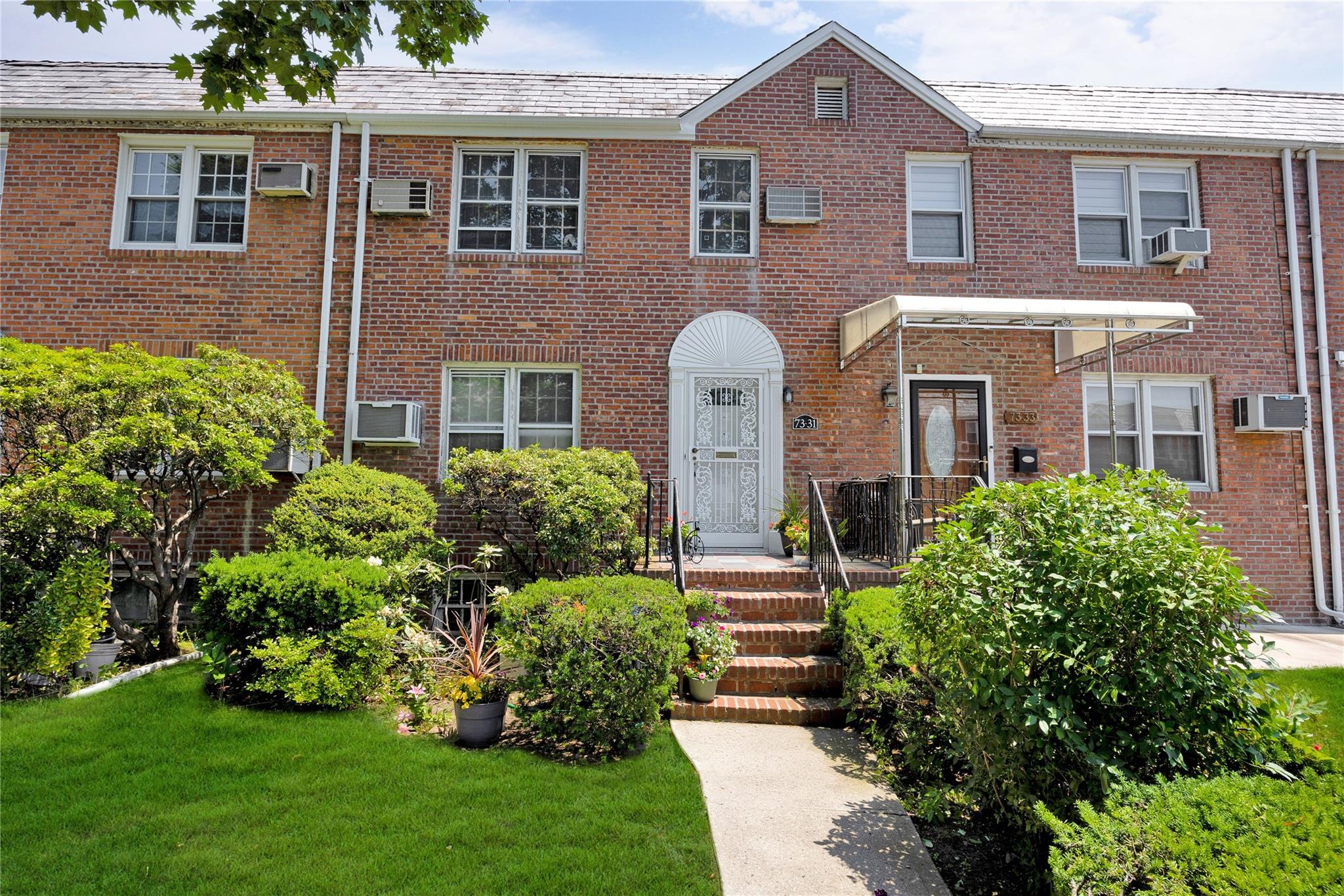 174th Street, Fresh Meadows, Queens, NY - 3 Bedrooms  
2 Bathrooms  
7 Rooms - 