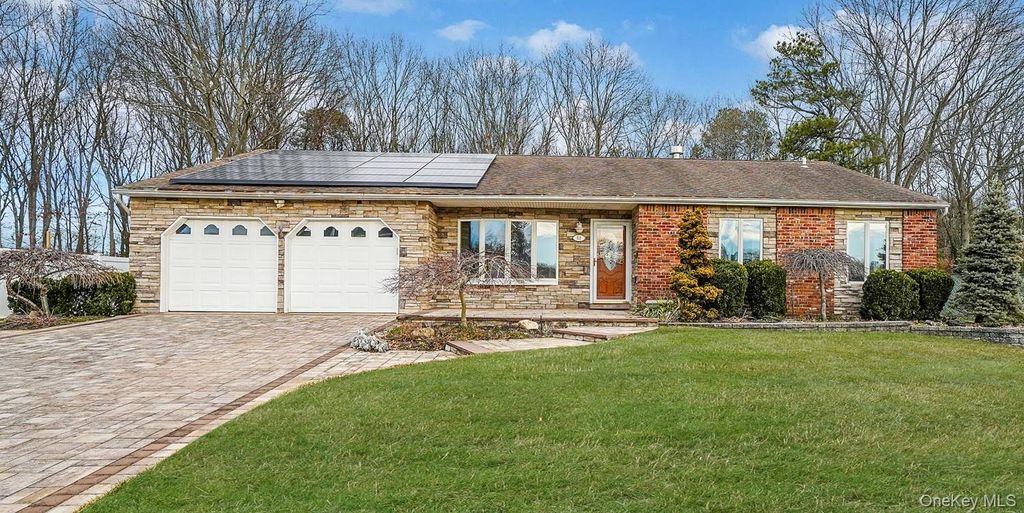 Photo of 52 San Rafael Avenue, Holbrook, NY 11741 (MLS # 951823)