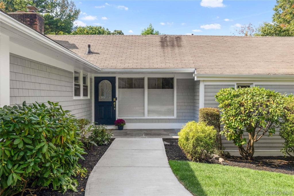 Photo of 10 Skyview Drive, Armonk, NY 10504 (MLS # 1062512)