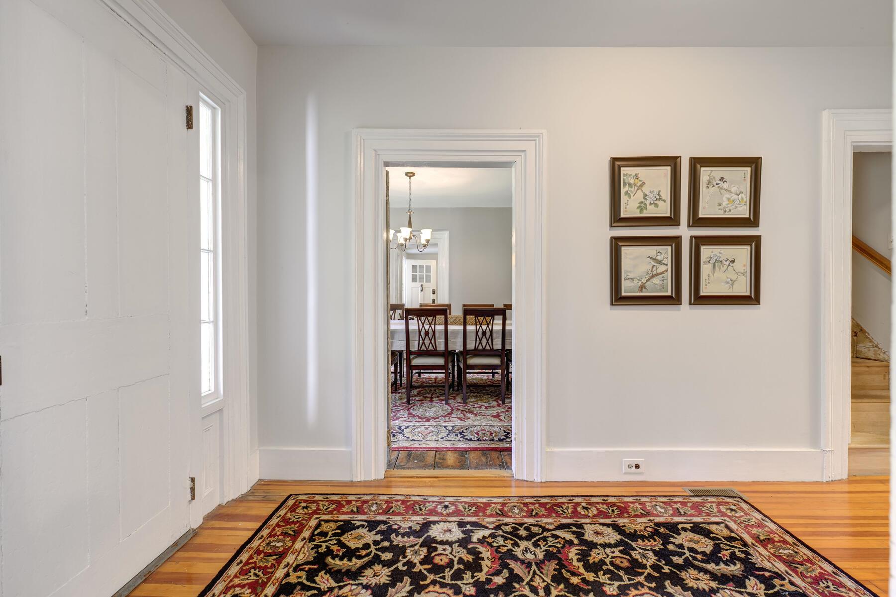 180 N Post Road, Old Westbury, New York image 3