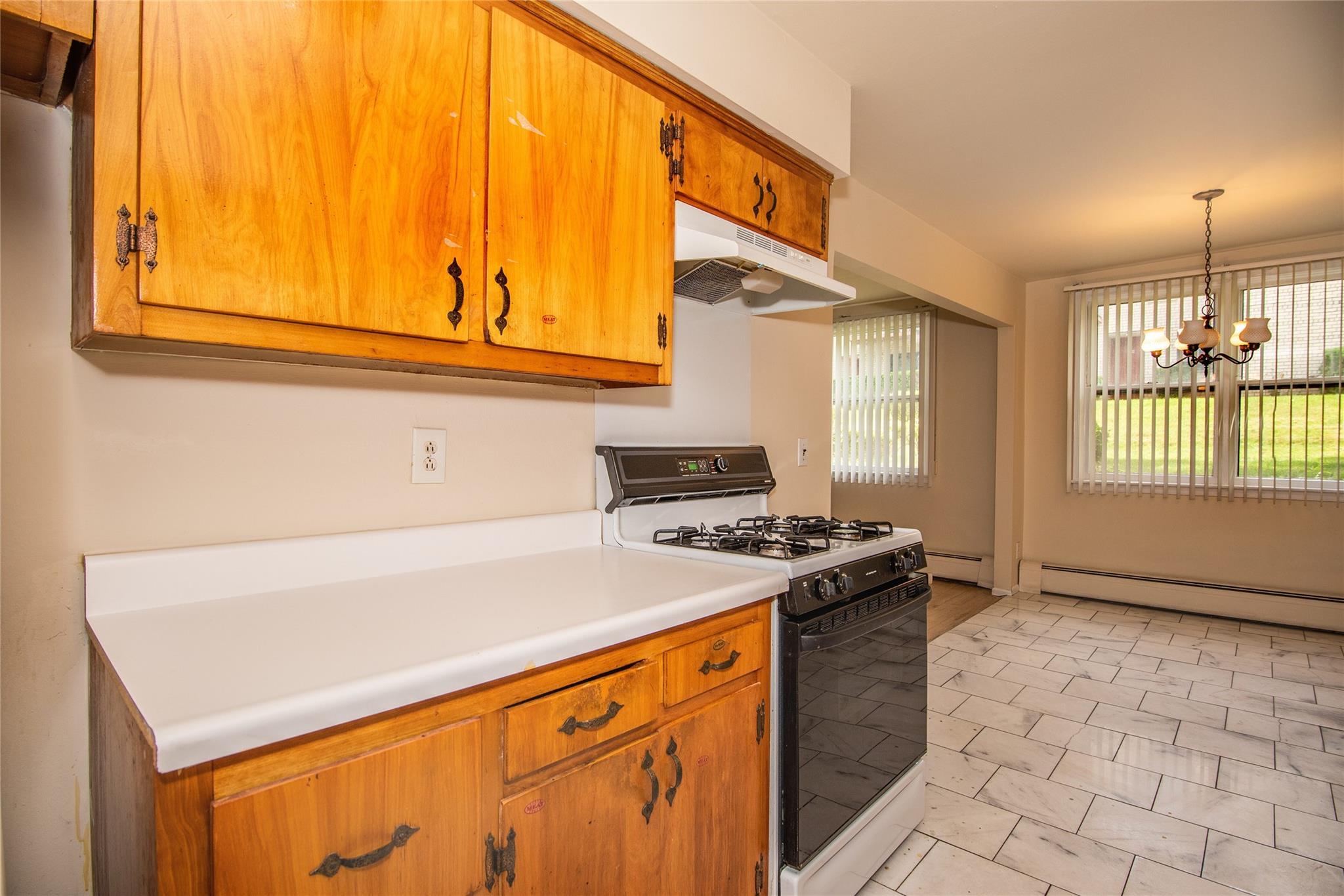 142 Kearsing Parkway #A, Monsey, New York image 11