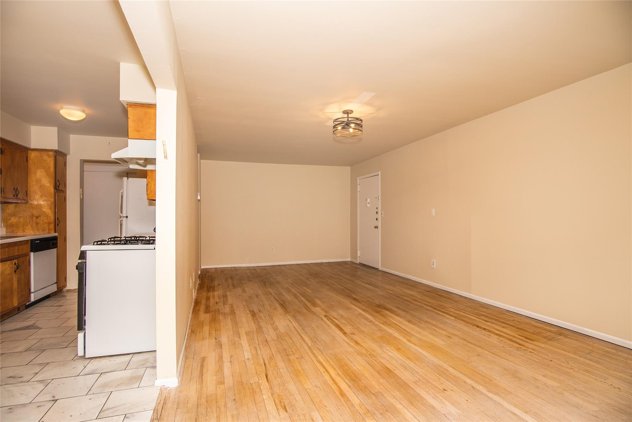142 Kearsing Parkway #A, Monsey, New York image 4