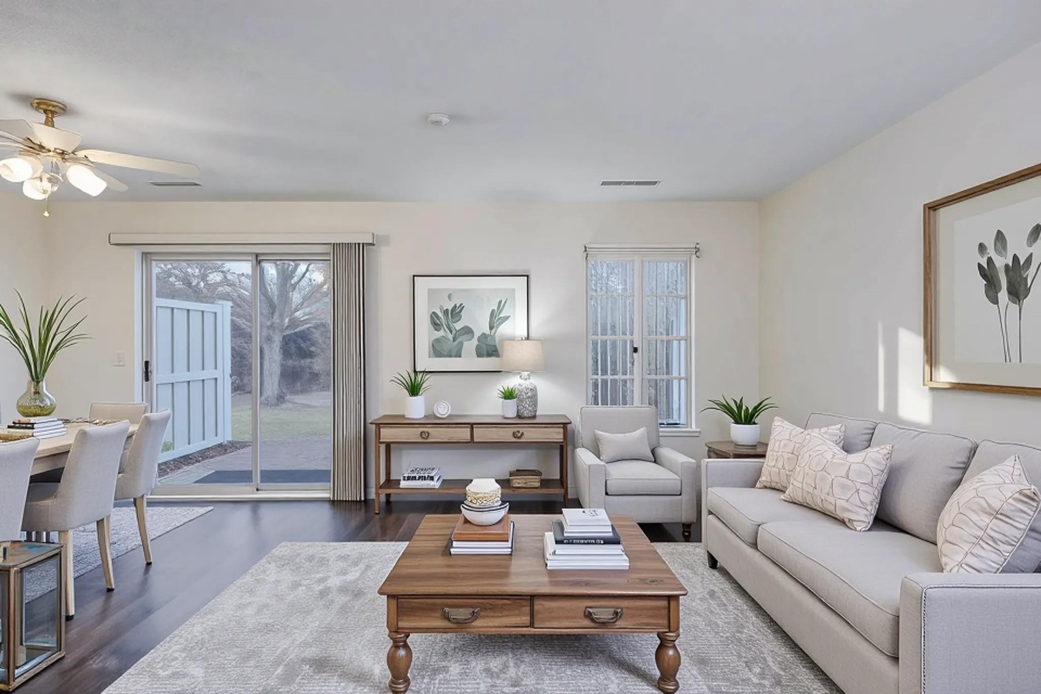 903 Sara Circle, Port Jefferson Station, New York image 8