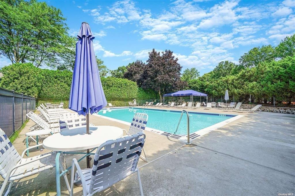 903 Sara Circle, Port Jefferson Station, New York image 32