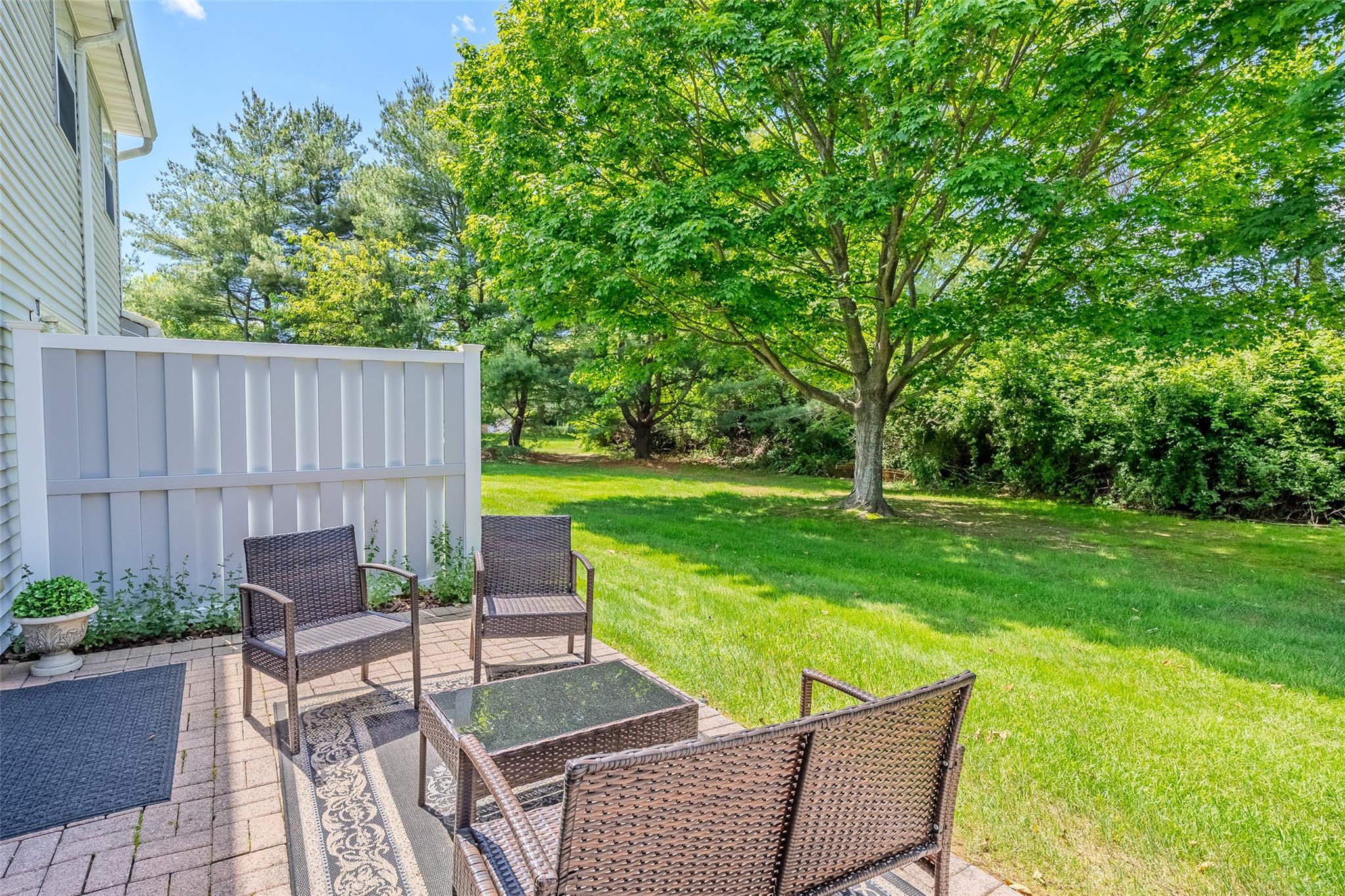 903 Sara Circle, Port Jefferson Station, New York image 30