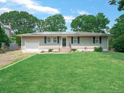 Homes For Sale - 269 Carleton Drive<br/> Shirley, NY 11967