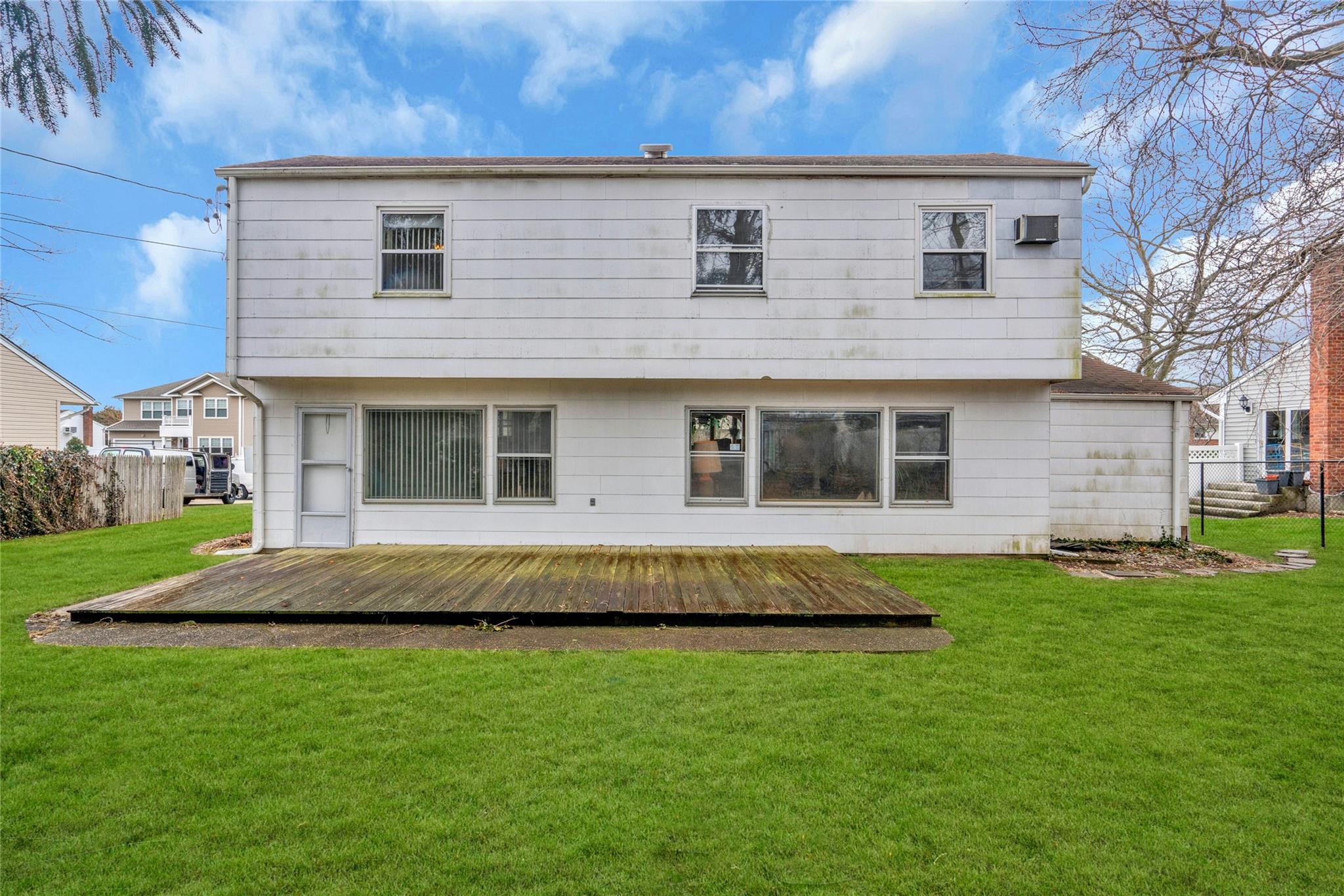 19 Brook Path, Plainview, New York image 20