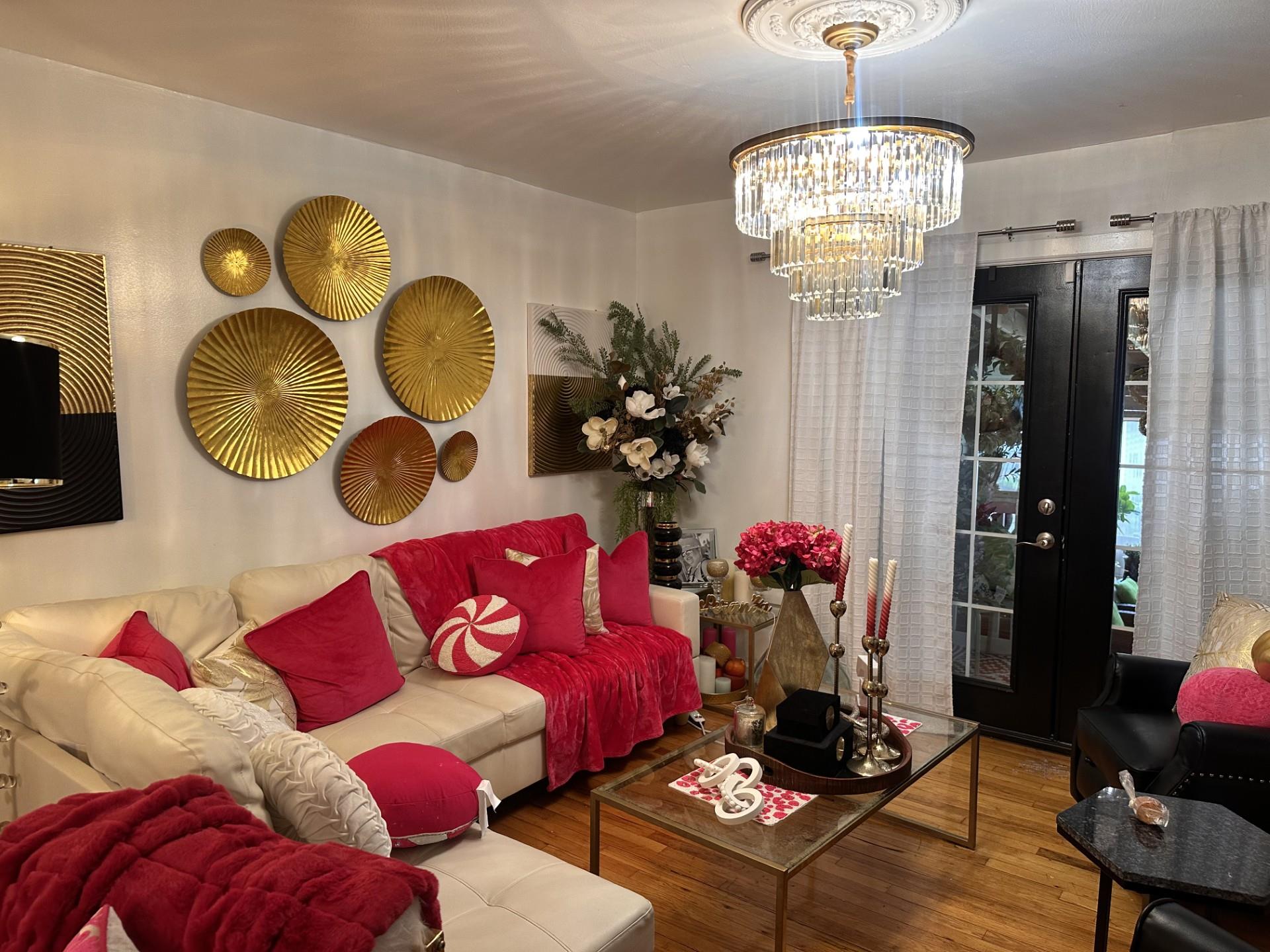 12 Amfer Court, Bay Shore, New York image 2