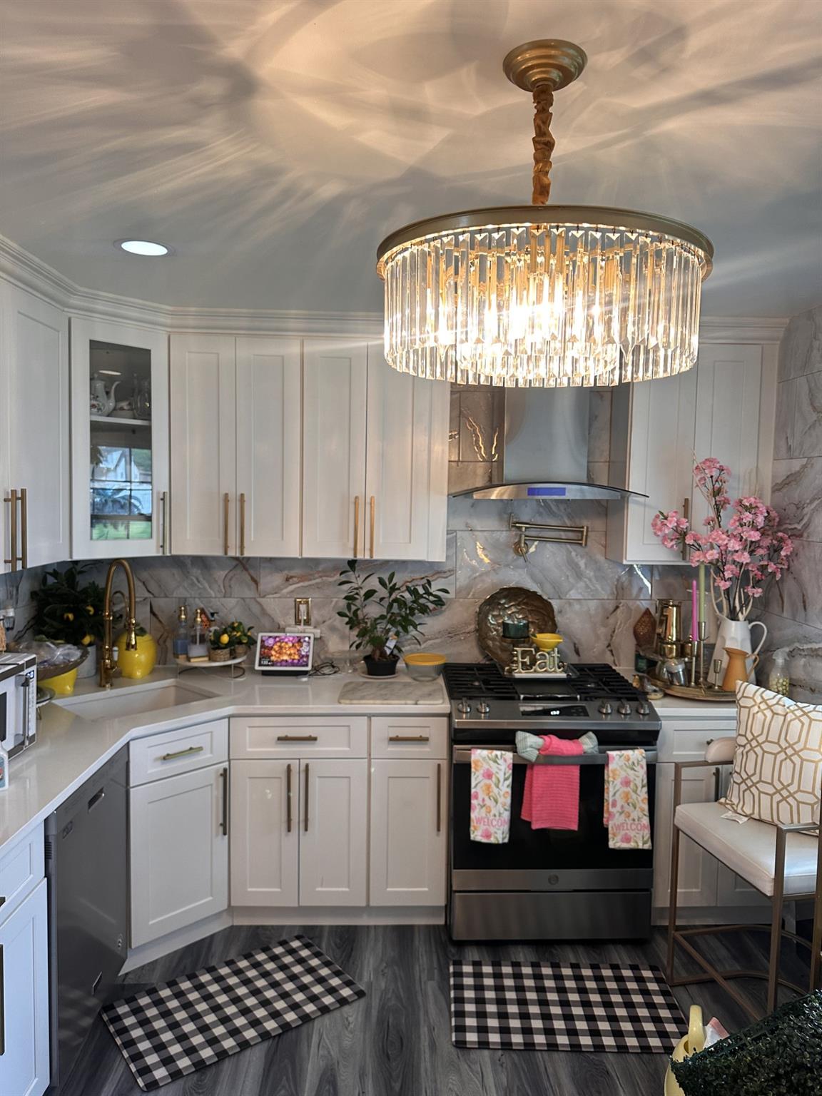 12 Amfer Court, Bay Shore, New York image 4
