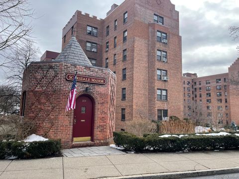 Photo of 192 Garth Road #4N, Scarsdale, NY 10583 (MLS # 901179)